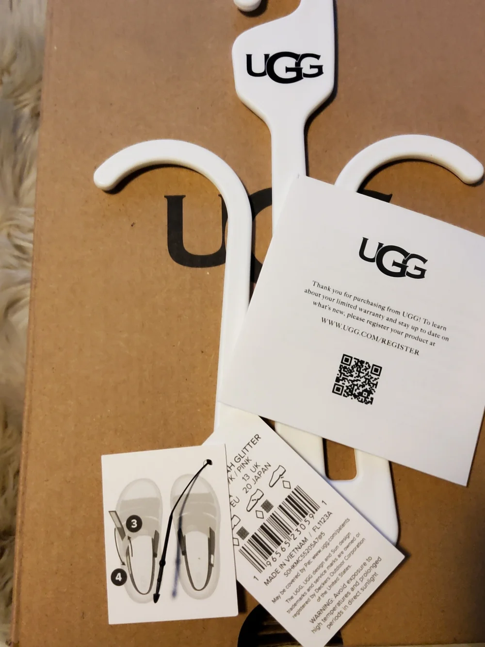 UGG K Sport Yeah Glitter Size 1 NWT